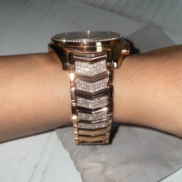 Michael Kors MK 6730 Women’s Chronograph Whitney Rose Gold-Tone Watch - Picture 13 of 16